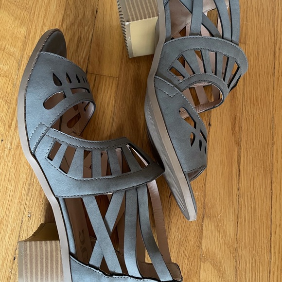 TG gladiator heel sandals, size 8.5. Gently worn. - Picture 2 of 10